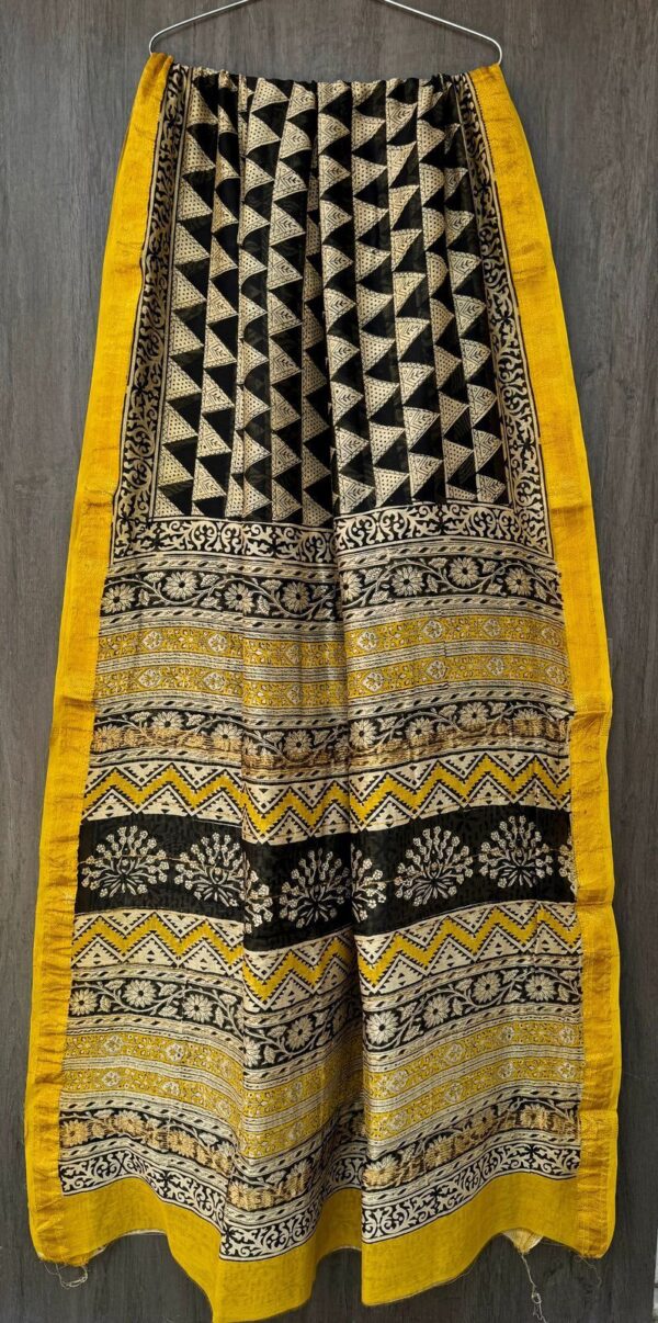 HANDBLOCK PRINTED COTTON SILK SAREES WITH MAHESHWARI BORDER - Image 2