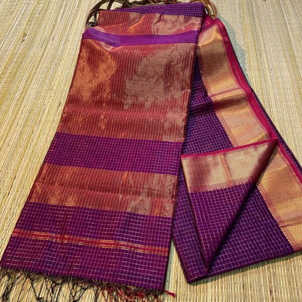 HANDLOOM,CHECKERED PATTERN ,MAHESHWARI SAREES. - Image 4